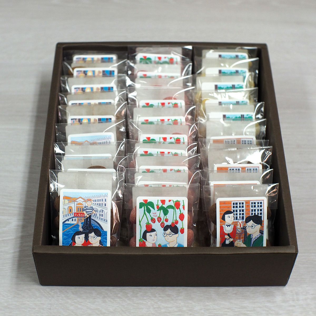 小分け包装チョコレート30袋入りアーモンドチョコ